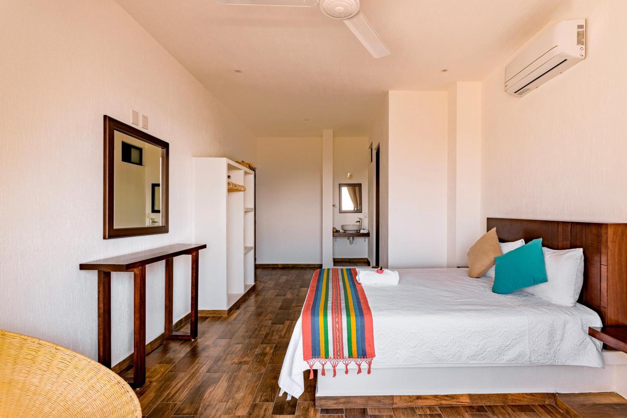 Punta Kai Hotel & Hostal Puerto Escondido  Room photo